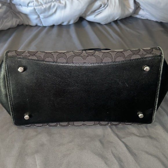 Coach Black and Brown Signature Tote Bag - Picture 14 of 17